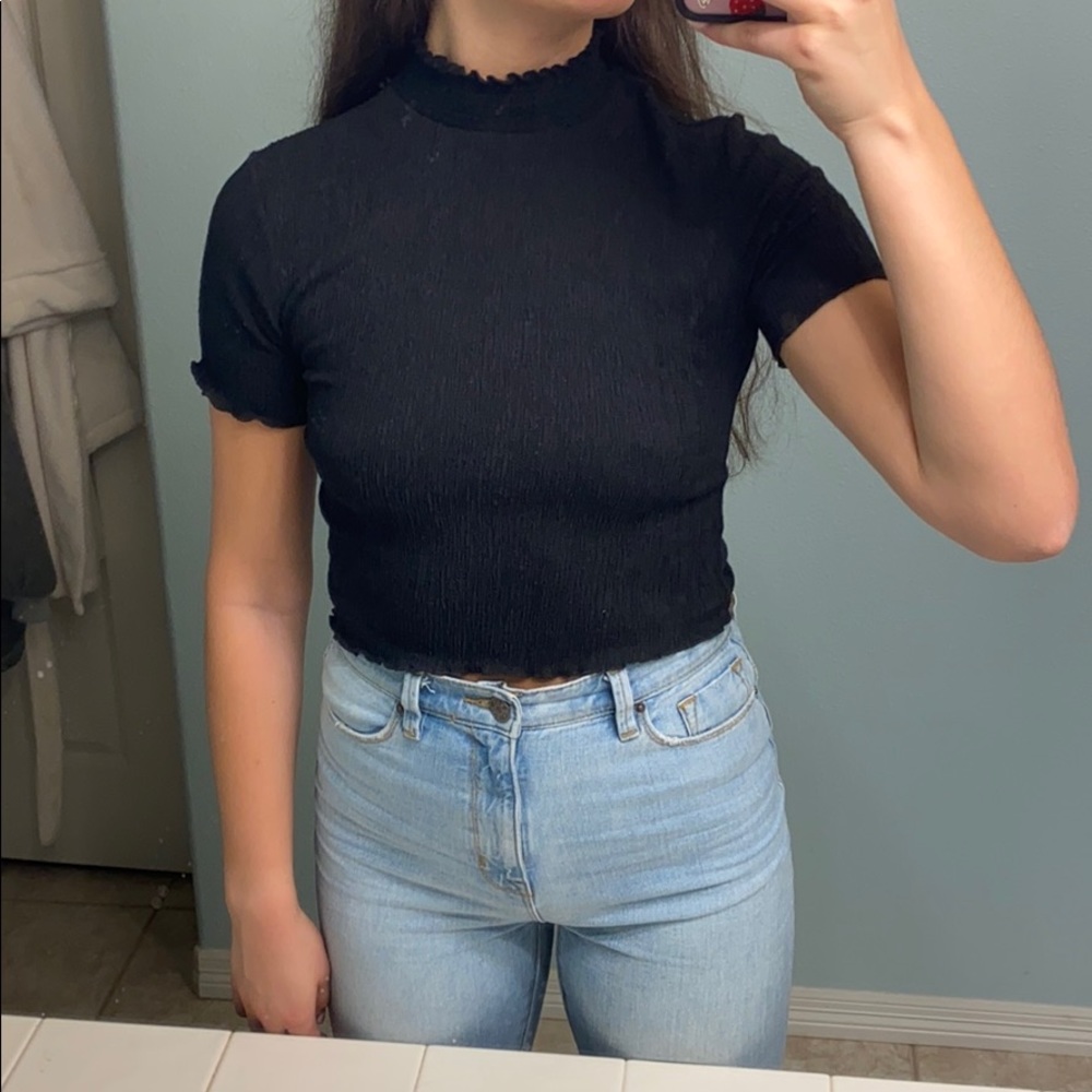 Top shop mock neck cropped short sleeve